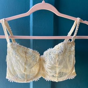 ‘Chantelle’ 36DD vintage lace bra